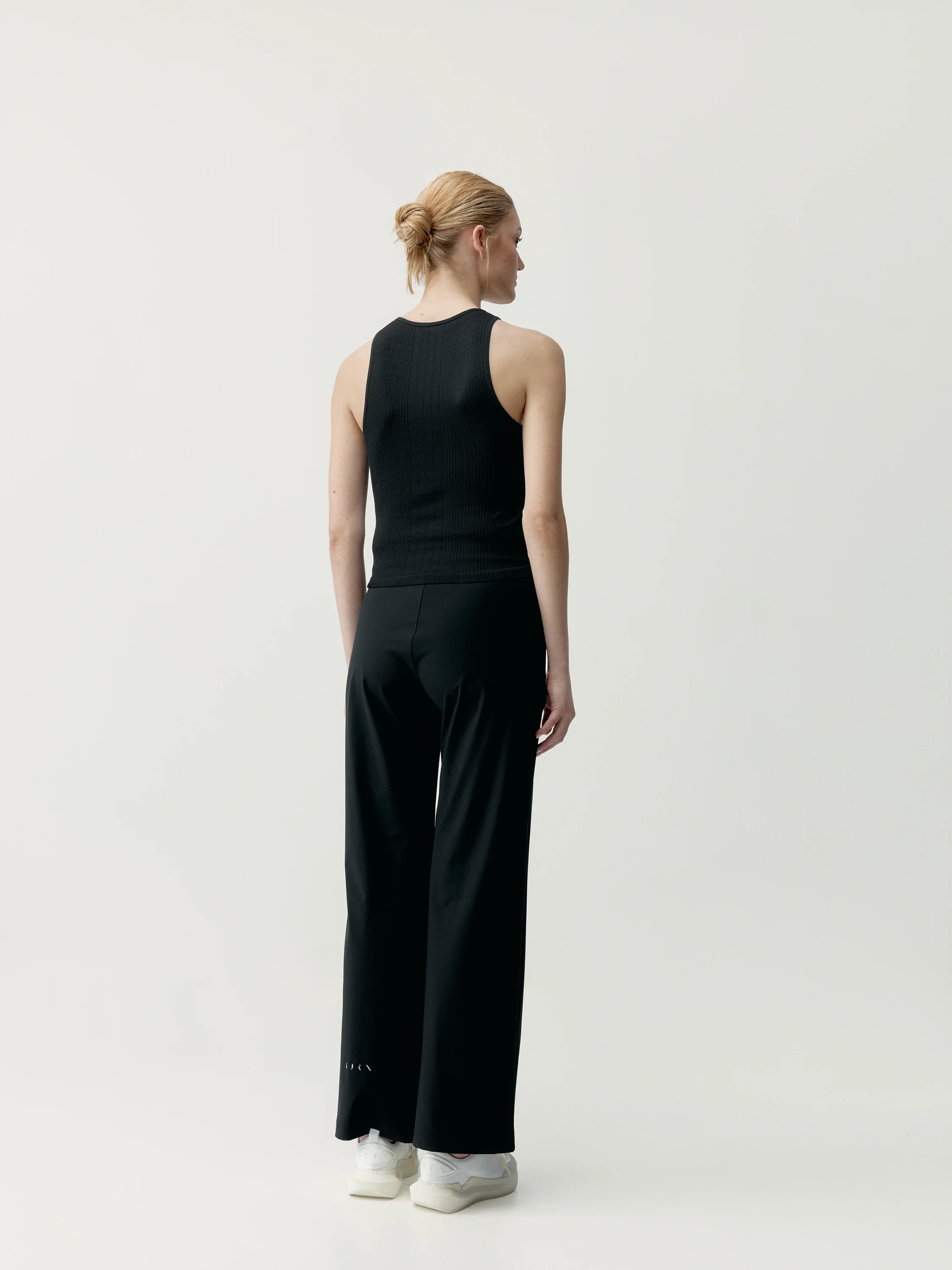 T-shirt Nora Black - Image 6